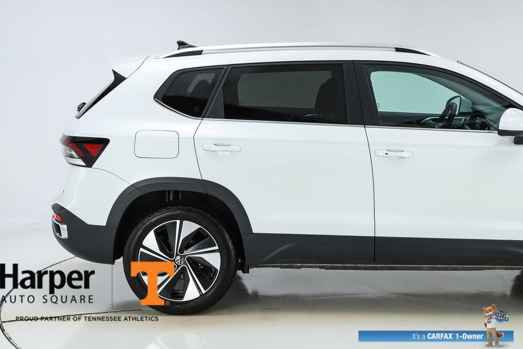 Used 2025 Volkswagen Taos SE w/ Panoramic Sunroof Package AWD/4WD image 49