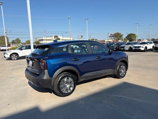 Used 2025 Nissan Kicks S AWD/4WD image 3