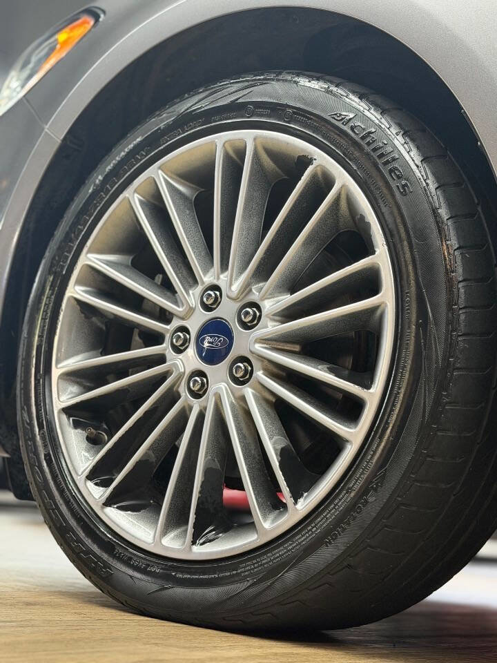 Used 2013 Ford Fusion SE FWD image 14