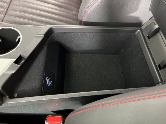 Used 2023 Genesis G70 3.3T w/ Sport Advanced Package image 30