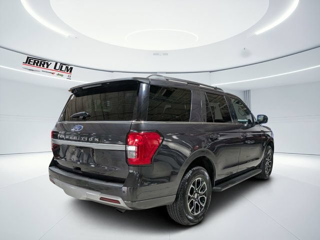 Used 2024 Ford Expedition XLT RWD image 3