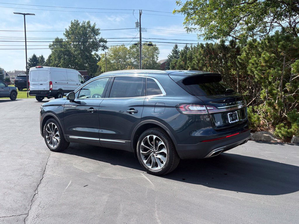 Used 2023 Lincoln Nautilus Reserve w/ Luxury Package AWD/4WD image 3