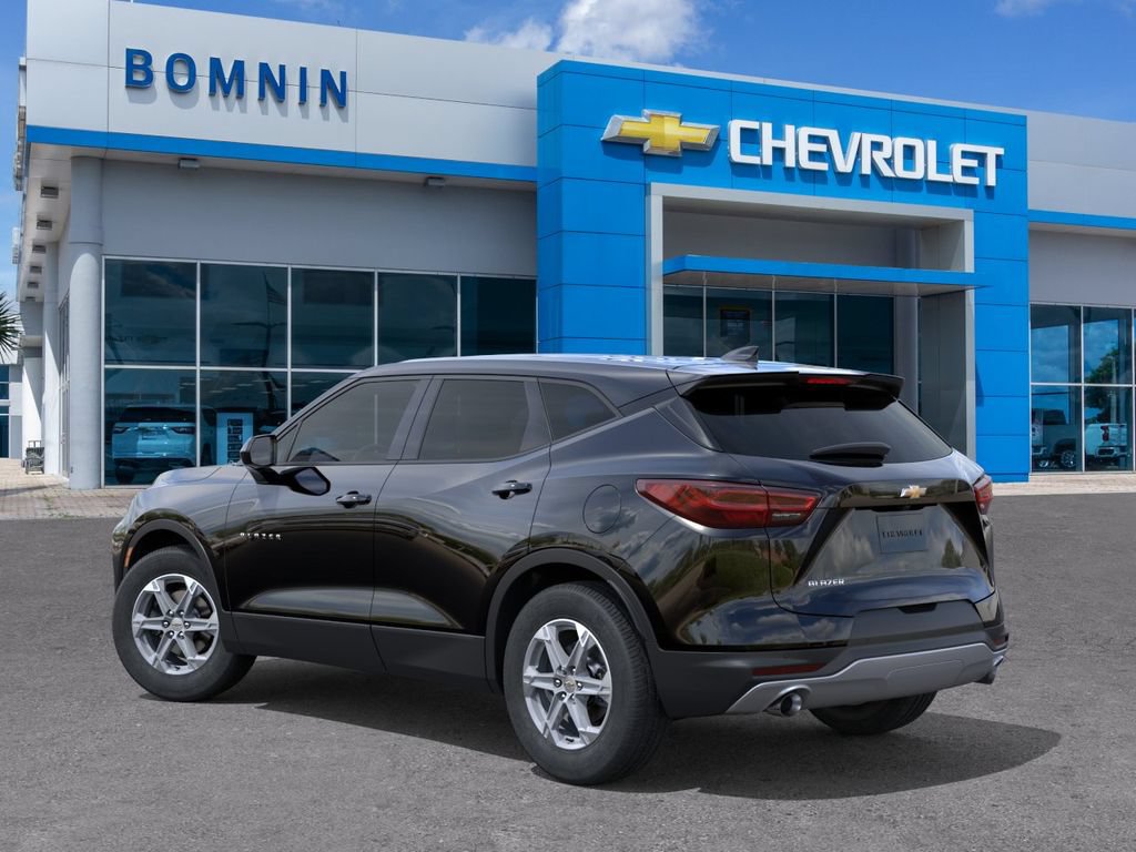 New 2026 Chevrolet Blazer LT FWD image 4
