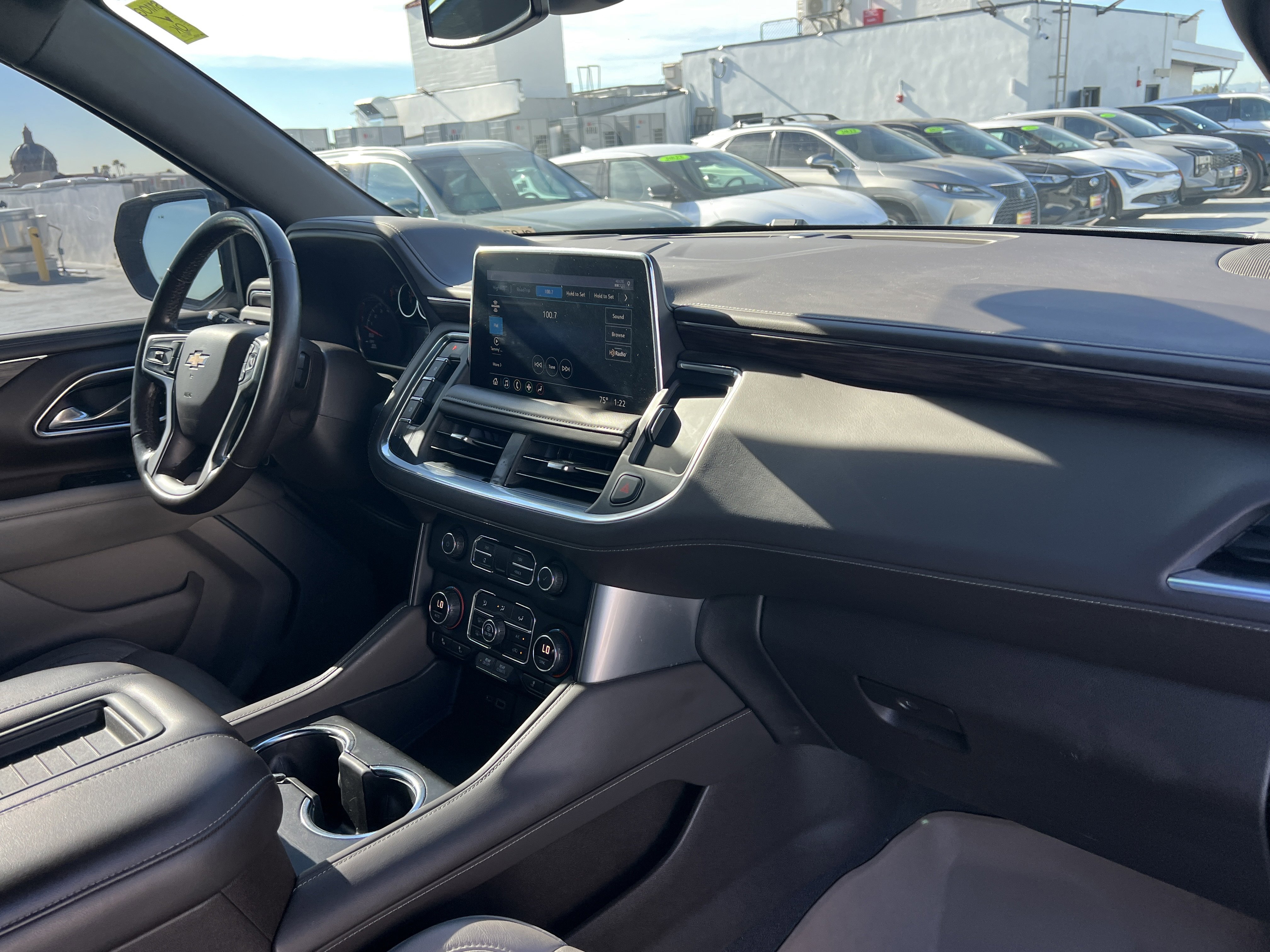 Used 2021 Chevrolet Tahoe LT w/ LT Signature Package image 13