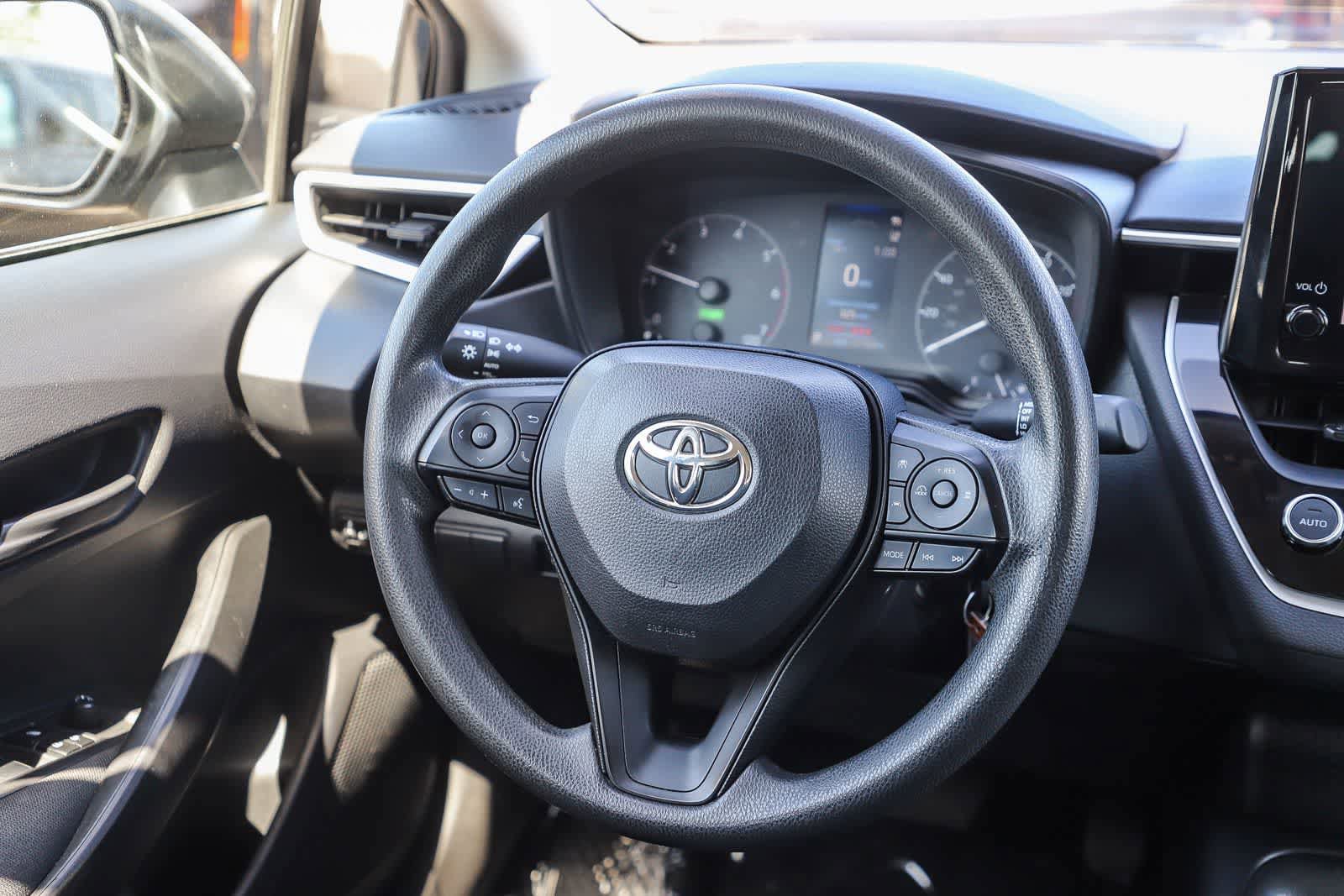 Used 2024 Toyota Corolla LE FWD image 14