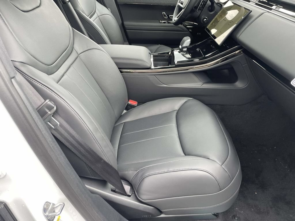 New 2026 Land Rover Range Rover Sport Dynamic SE AWD/4WD image 19