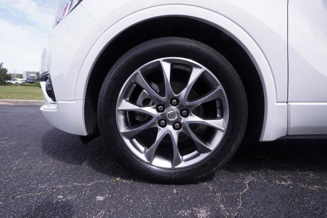 Used 2020 Buick Envision Essence w/ Experience Buick Package image 38