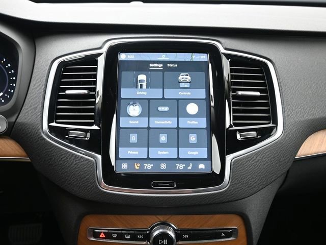 Used 2024 Volvo XC90 B6 Plus w/ Protection Package Premier image 15