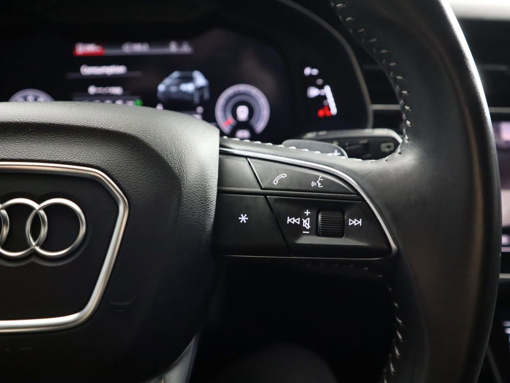 Used 2020 Audi Q8 Premium Plus image 12