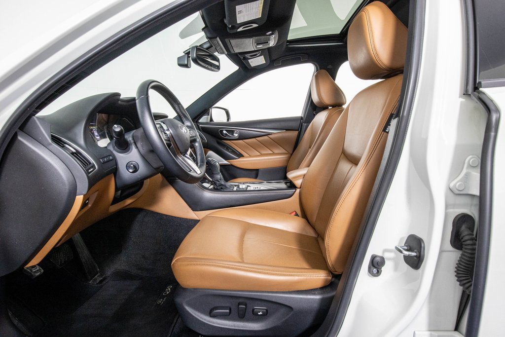 Used 2024 INFINITI Q50 Sensory image 5