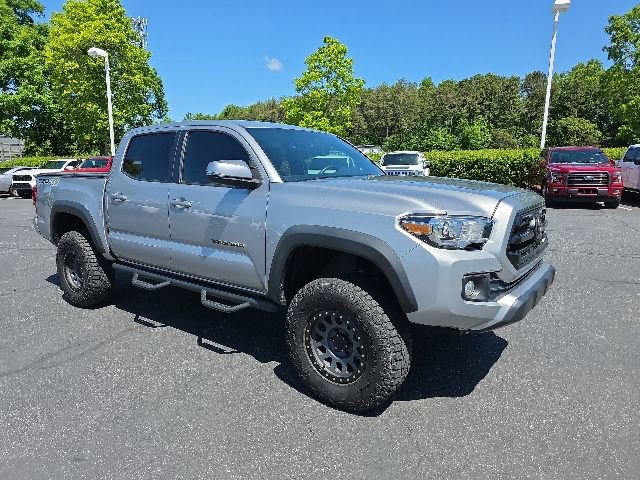 Used 2016 Toyota Tacoma TRD Off-Road w/ Towing Package AWD/4WD image 7