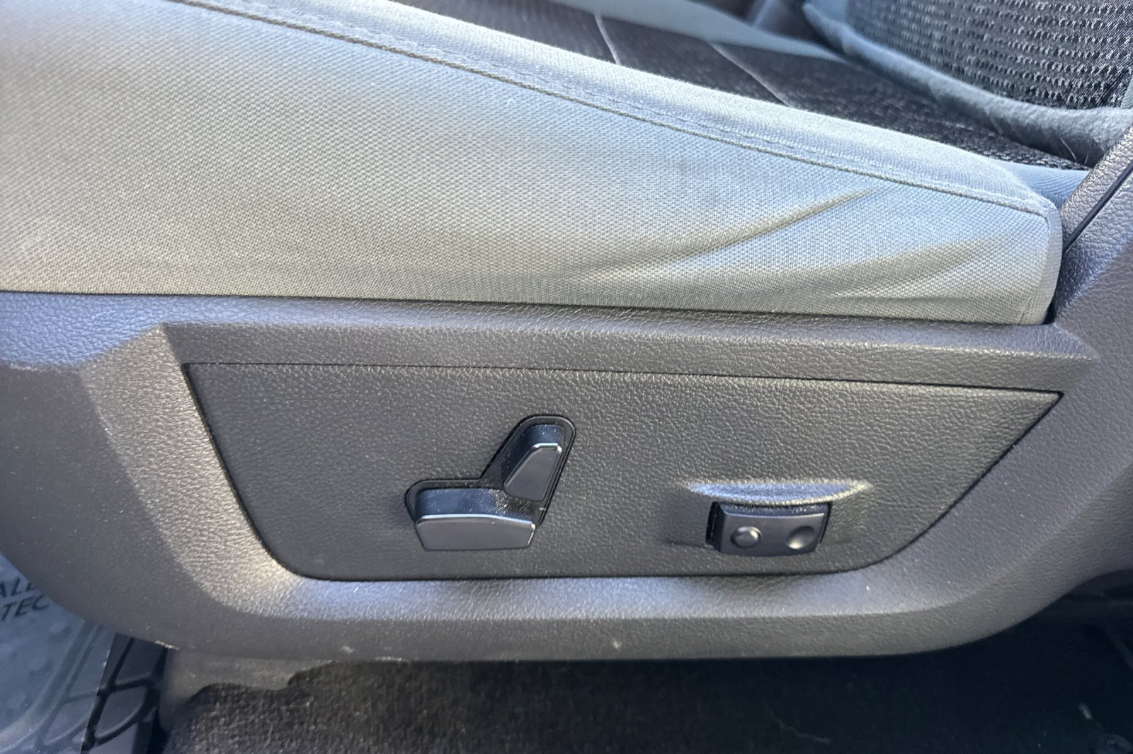 Used 2019 RAM 1500 Big Horn RWD image 14