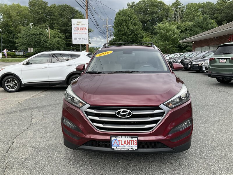 Used 2017 Hyundai Tucson SE w/ SE Popular Package 02 AWD/4WD image 2