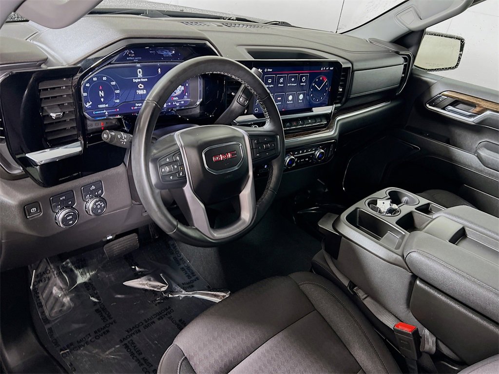 Used 2024 GMC Sierra 1500 Elevation w/ LPO, Elevation Black Package image 10