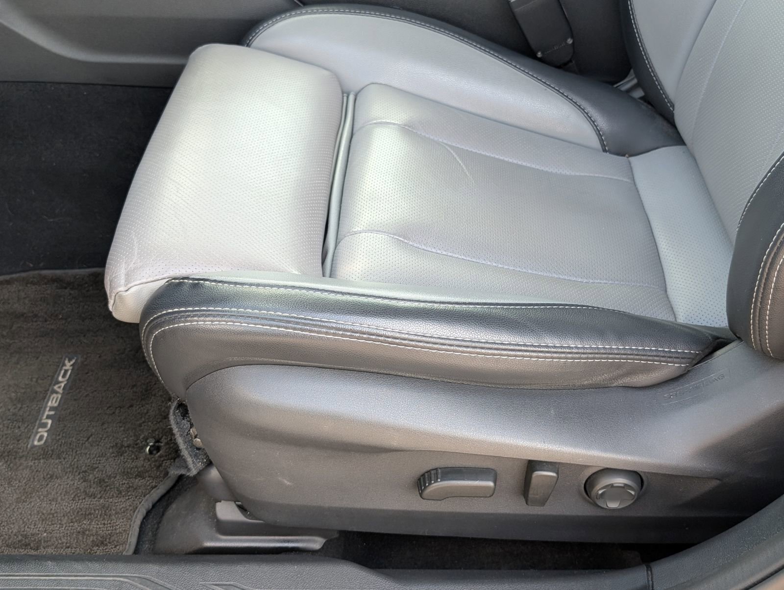 Used 2023 Subaru Outback Limited image 12