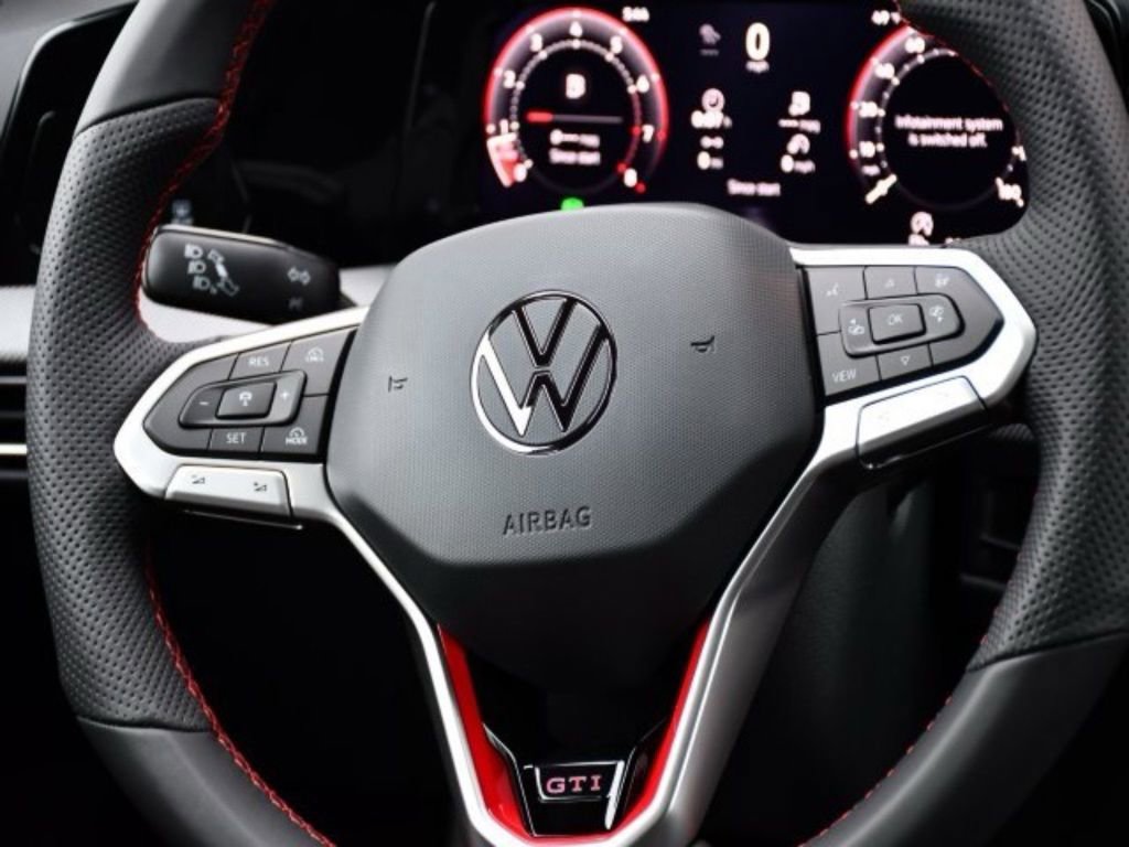 New 2026 Volkswagen GTI SE FWD image 21