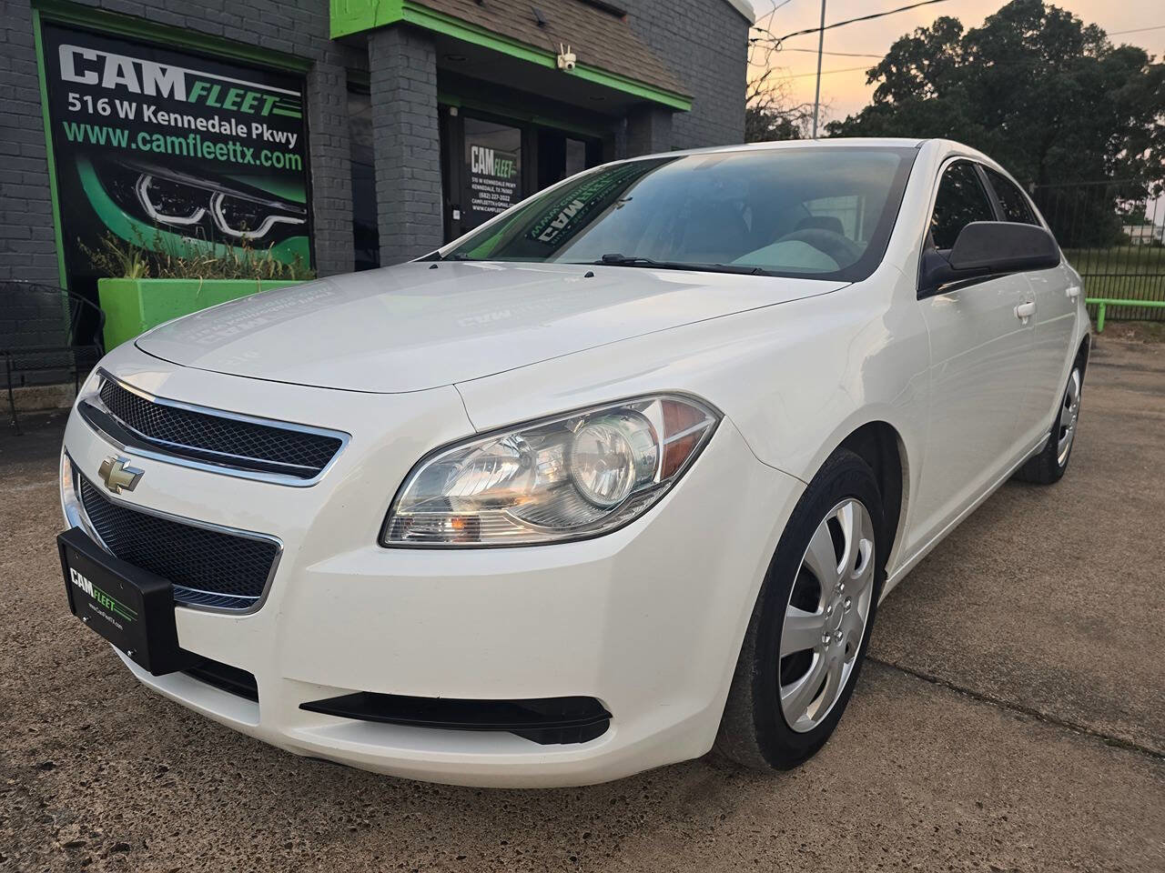 Used 2011 Chevrolet Malibu LS image 2