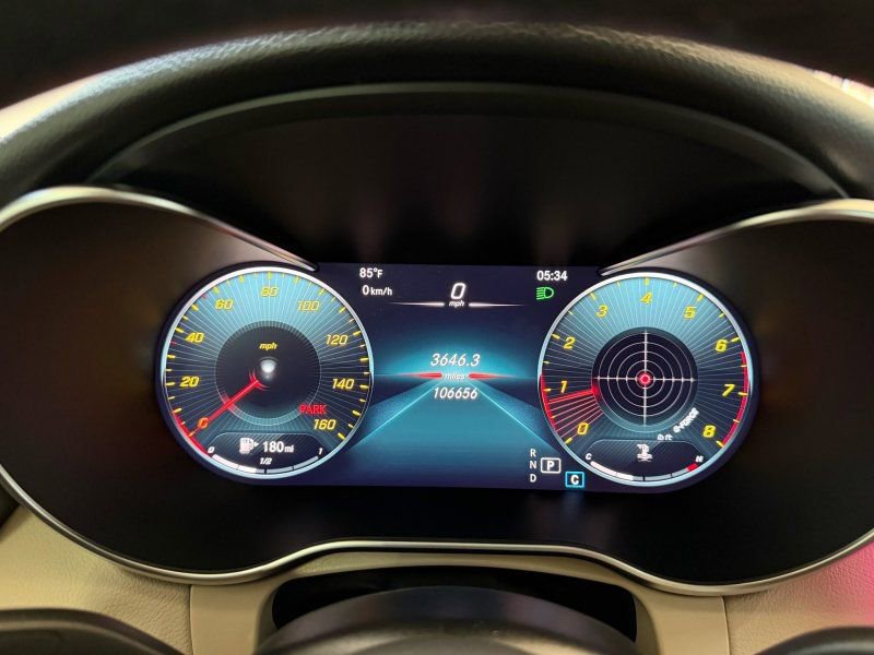 Used 2021 Mercedes-Benz GLC 300 w/ Premium Package image 24