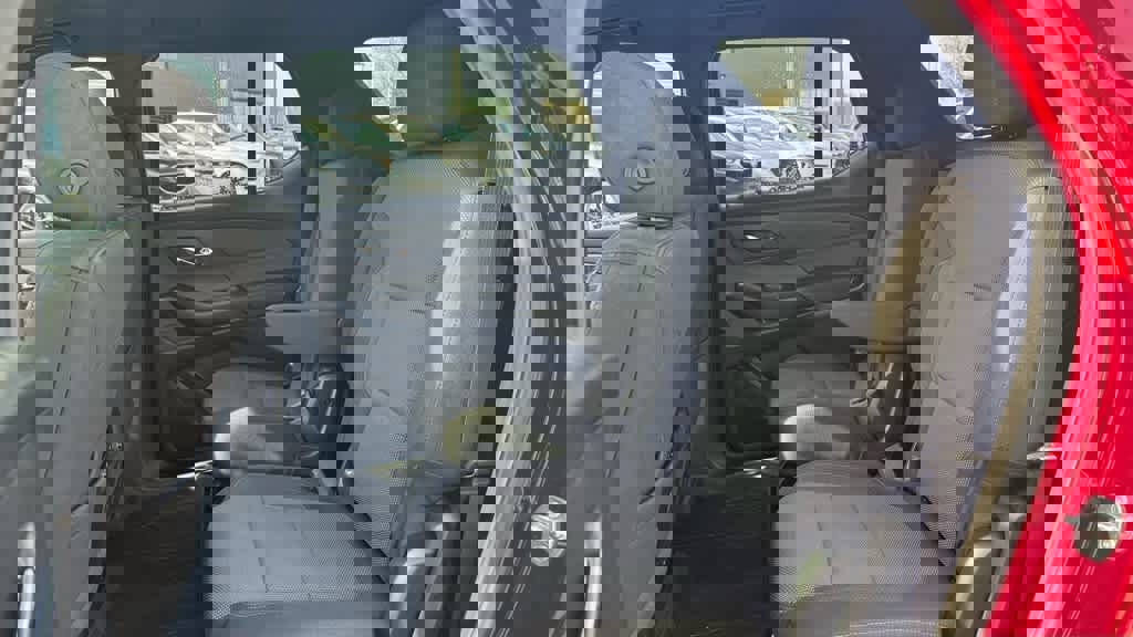 Used 2024 Chevrolet Traverse LT image 24