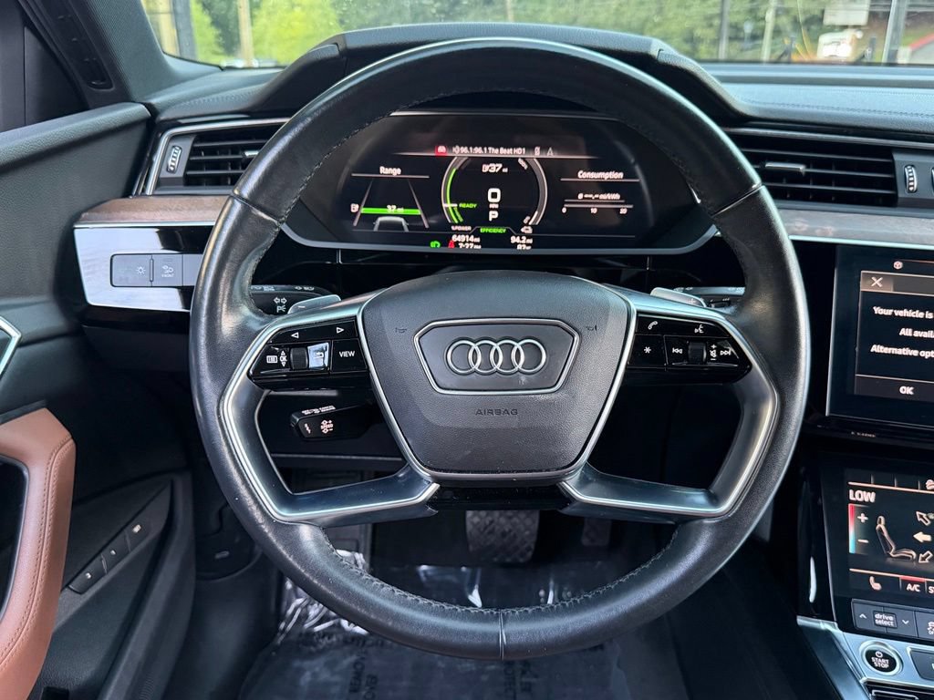 Used 2022 Audi e-tron Premium AWD/4WD image 44