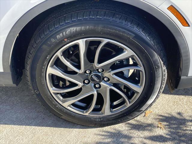 Used 2022 Lincoln Corsair AWD w/ Equipment Group 101A image 9