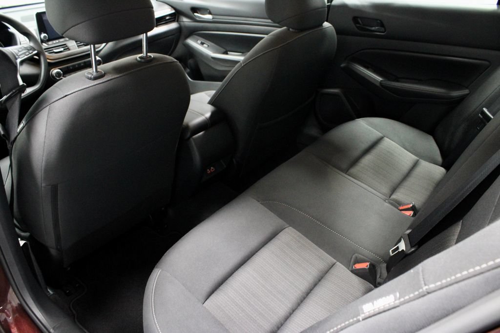 Certified 2024 Nissan Altima 2.5 SV FWD image 20