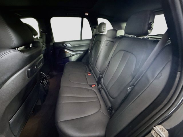 Used 2019 BMW X5 xDrive40i w/ Premium Package 2 AWD/4WD image 24