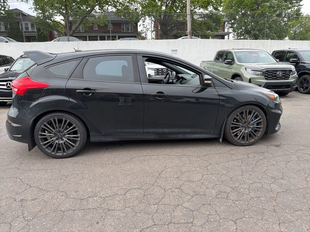 Used 2017 Ford Focus RS AWD/4WD image 7