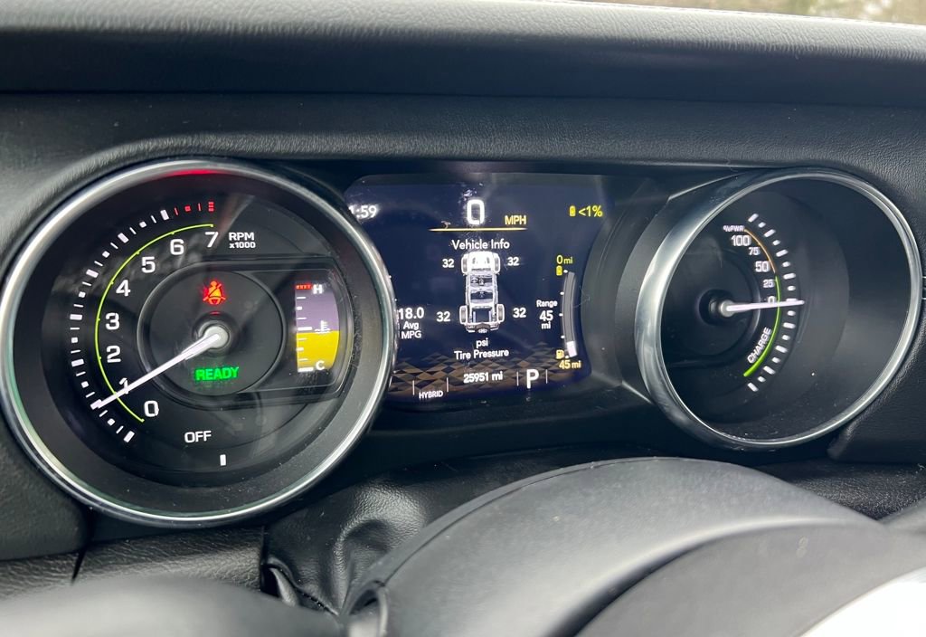 Used 2023 Jeep Wrangler Unlimited Sahara w/ Cold Weather Group image 29