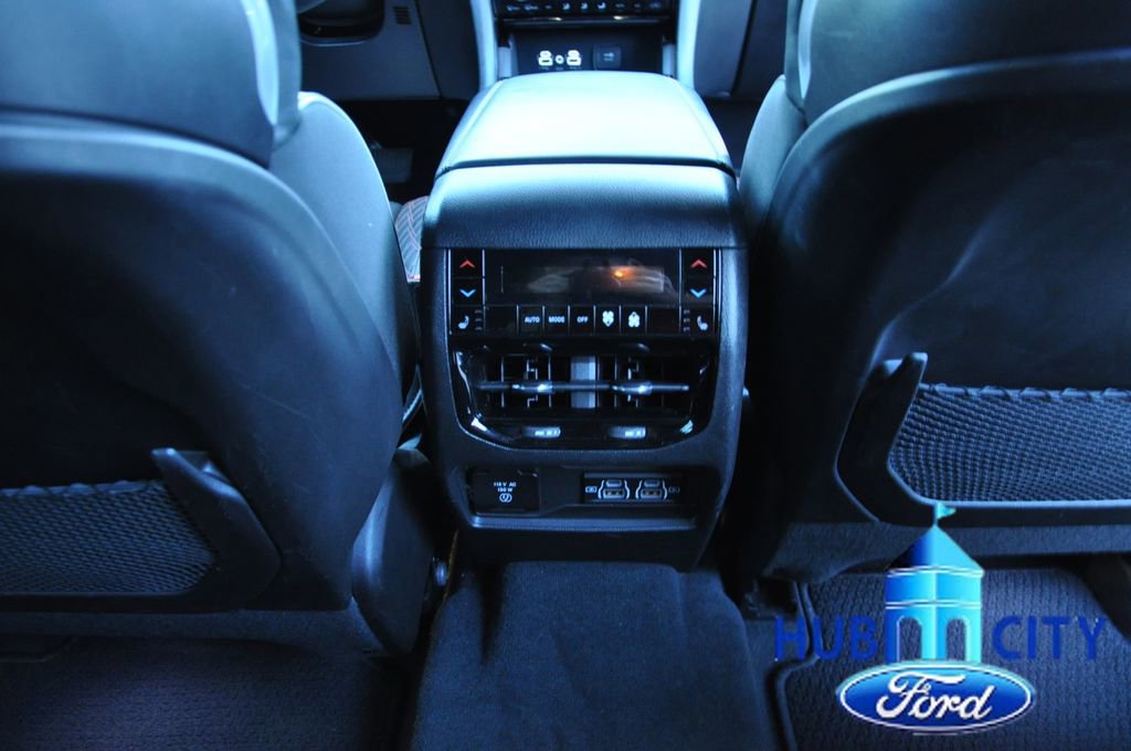 Used 2023 Jeep Grand Cherokee L Summit w/ Advanced Protech Group IV image 21