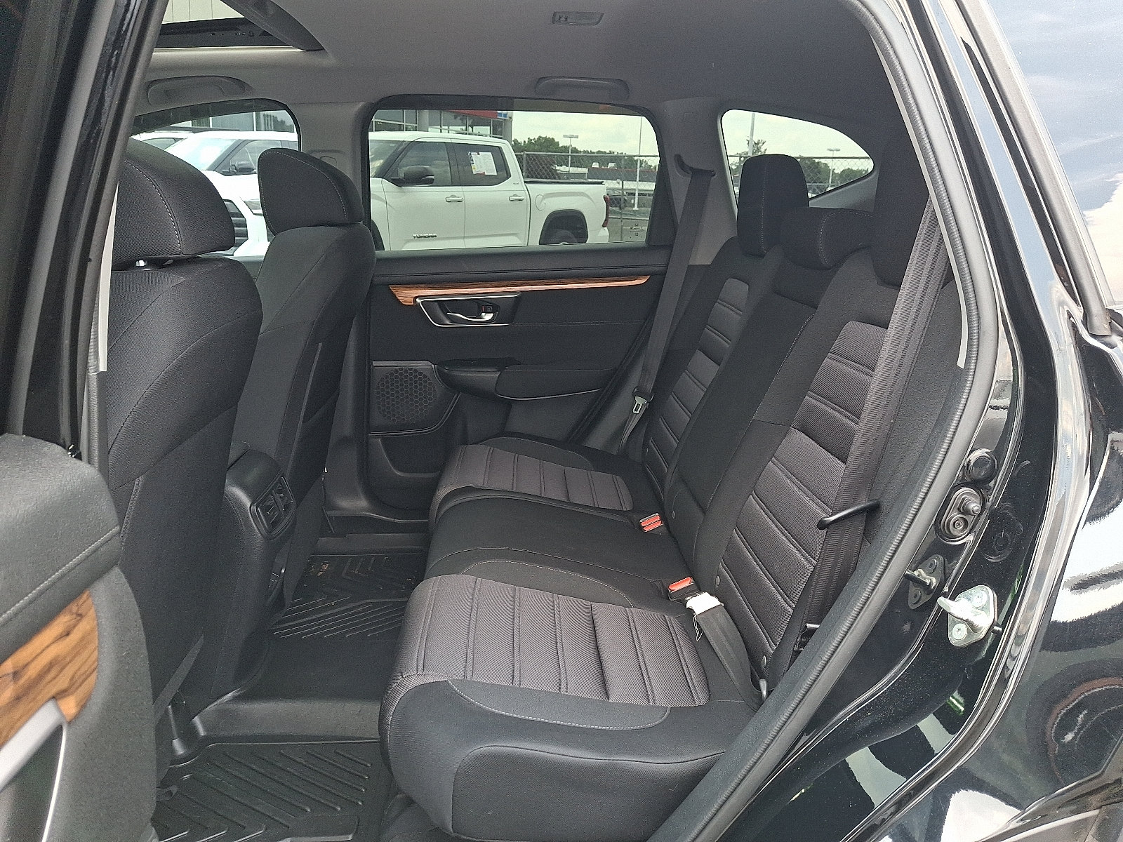 Used 2018 Honda CR-V EX image 11