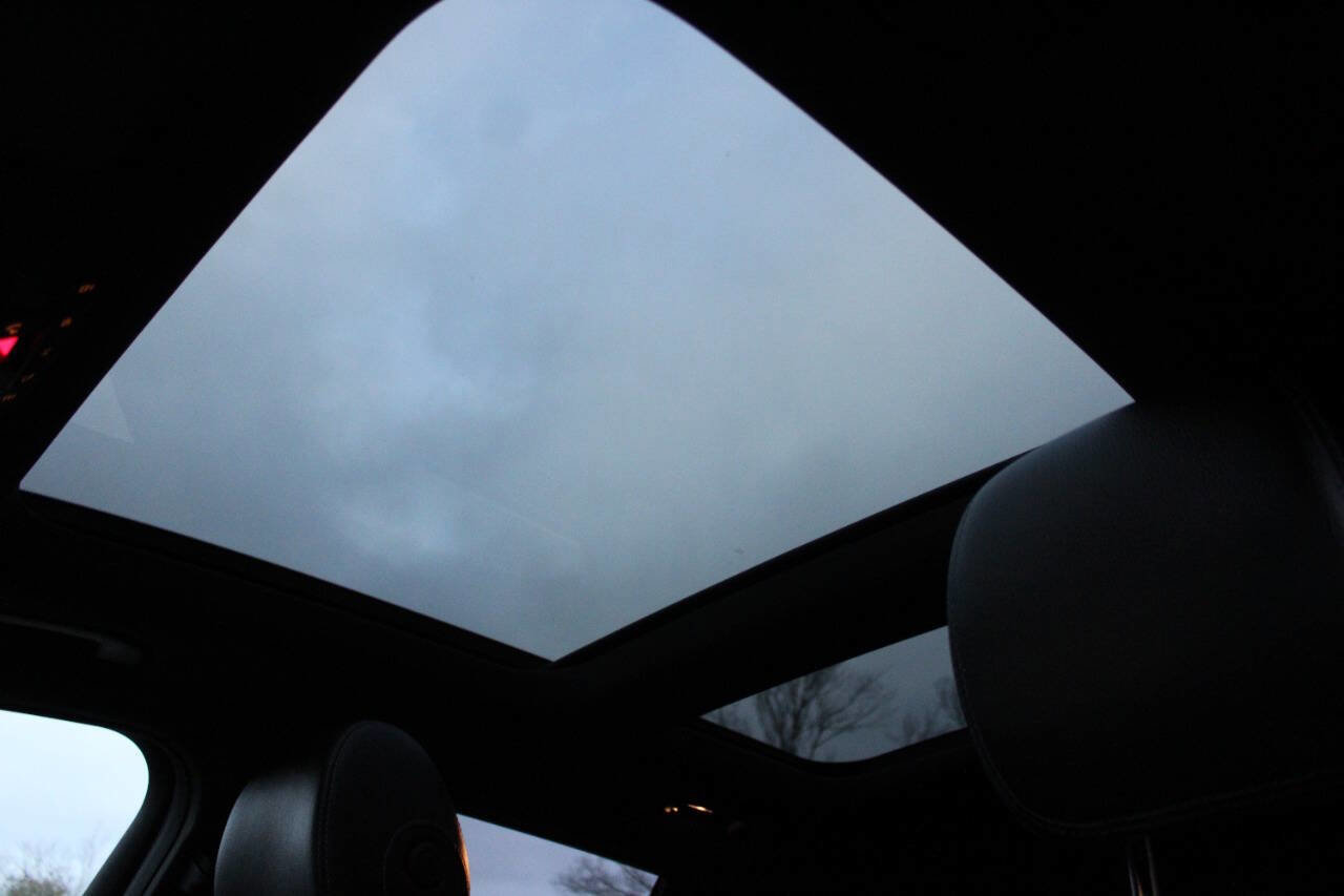 Used 2017 Mercedes-Benz GLC 300 4MATIC image 14