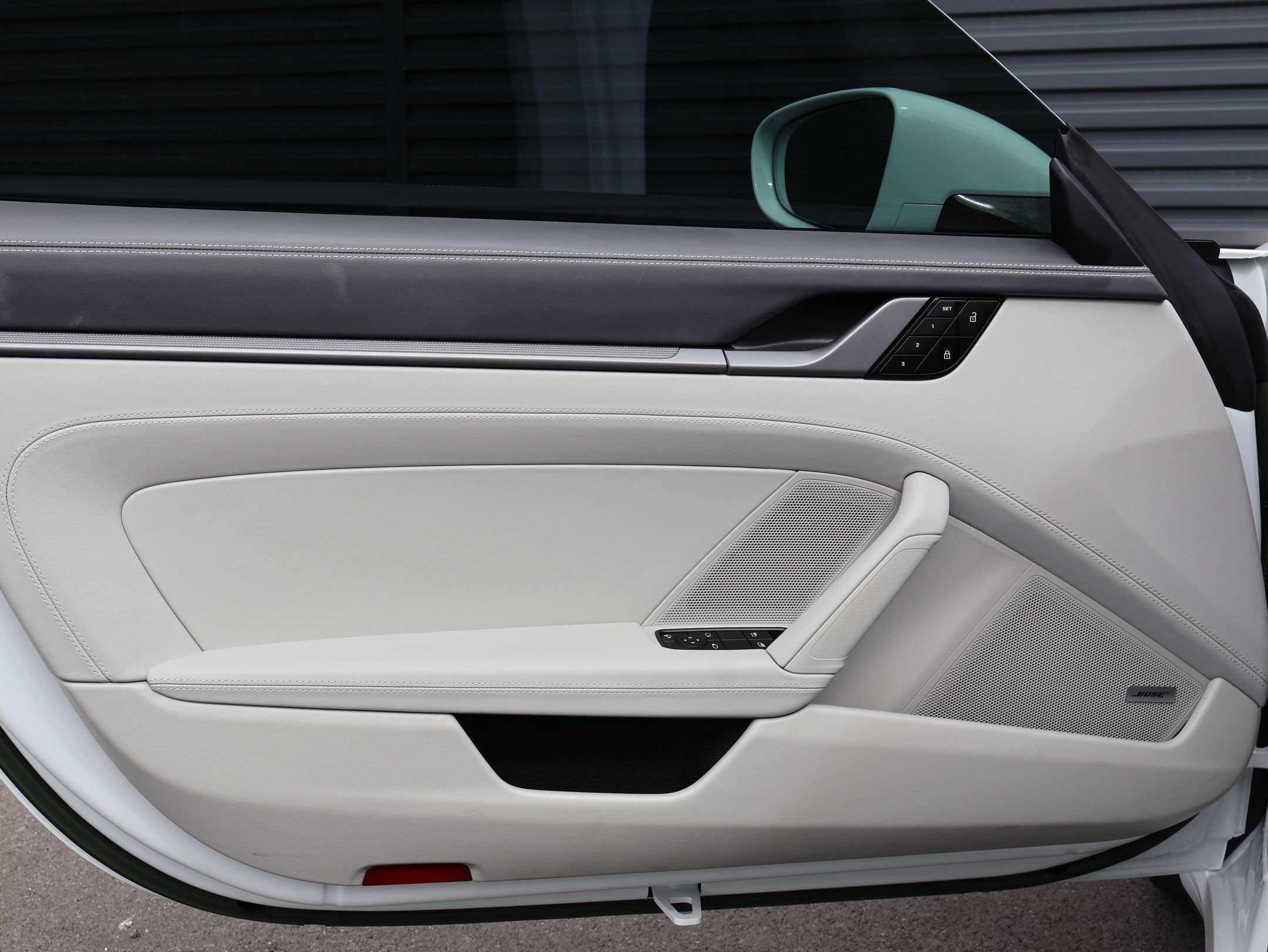 Used 2023 Porsche 911 Carrera RWD image 13