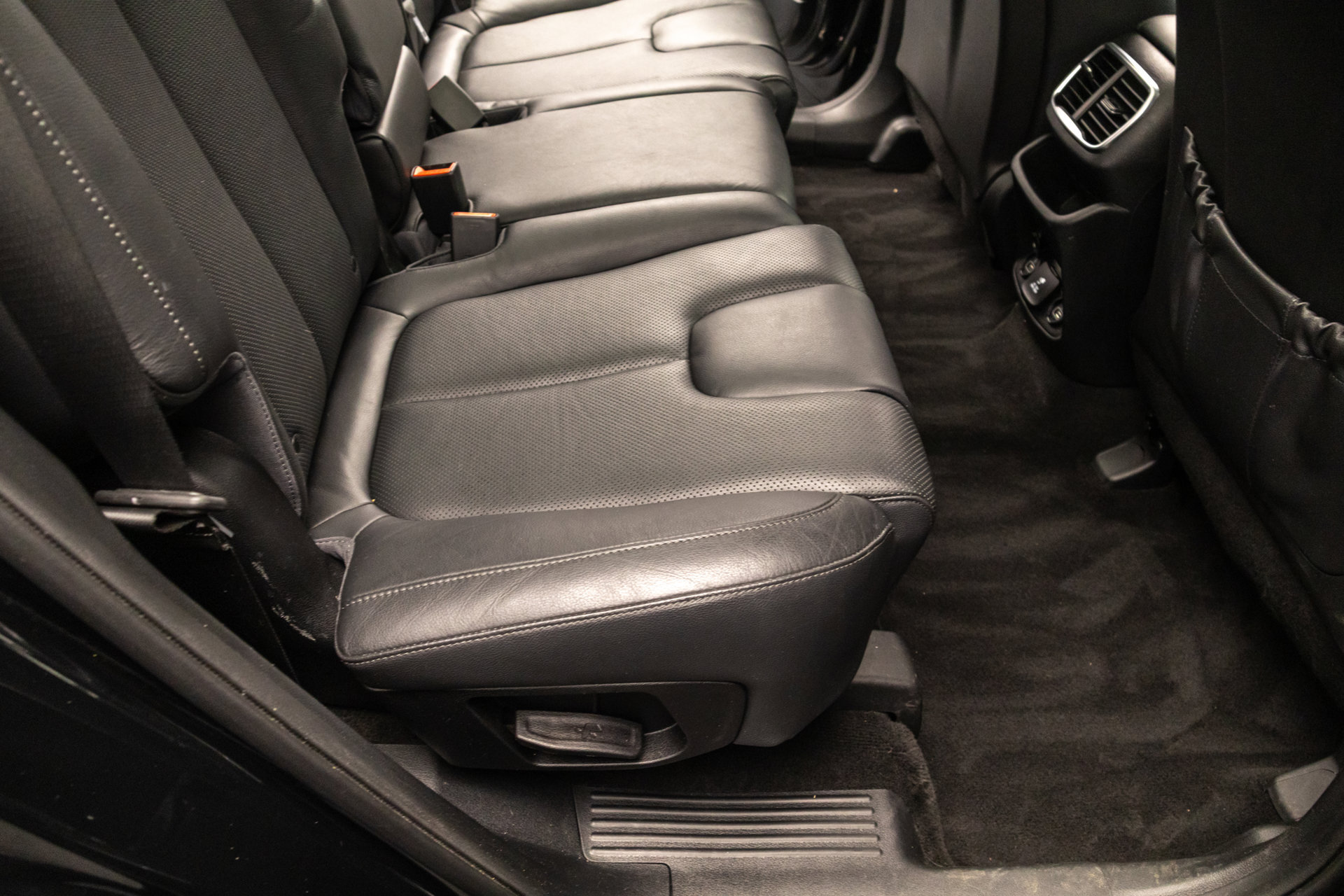 Used 2020 Hyundai Santa Fe Limited w/ Cargo Package AWD/4WD image 37