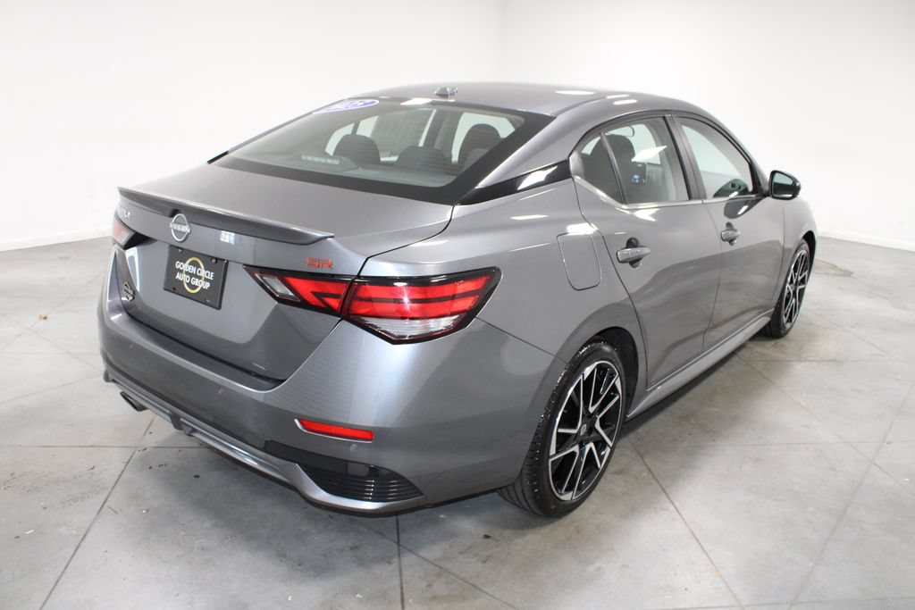 Used 2025 Nissan Sentra SR FWD image 9