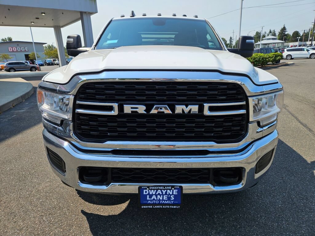 Used 2024 RAM 3500 SLT w/ Quick Order Package 2YG SLT AWD/4WD image 8