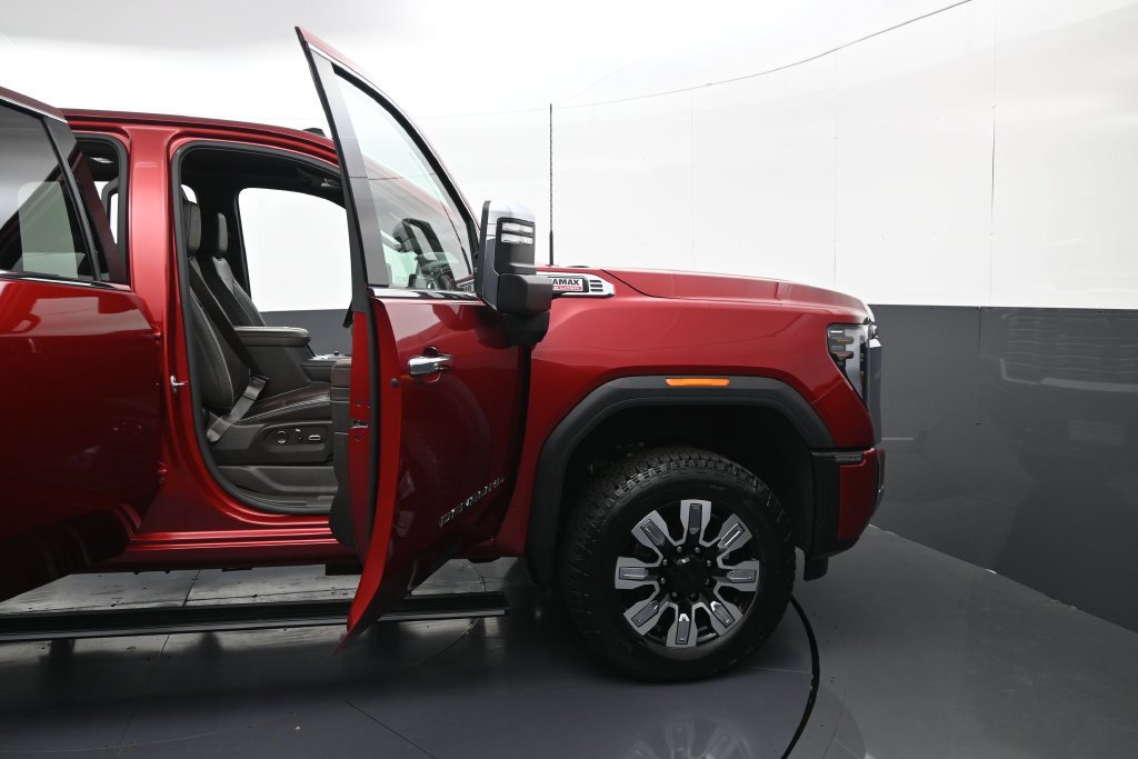 Certified 2024 GMC Sierra 2500 Denali w/ Denali Reserve Package AWD/4WD image 9