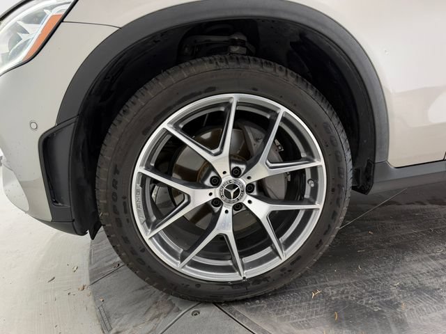 Used 2021 Mercedes-Benz GLC 300 image 10