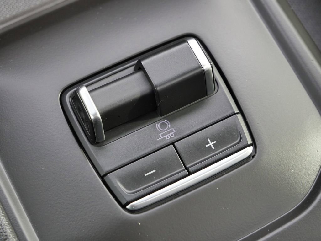 Used 2025 GMC Sierra 2500 AT4 w/ AT4 Premium Plus Package image 47