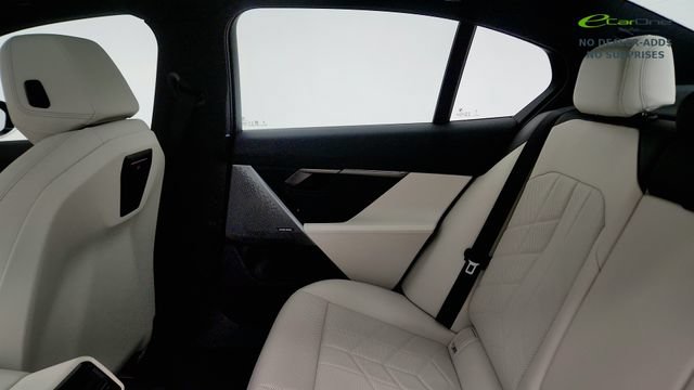 Used 2025 BMW i5 eDrive40i RWD image 45