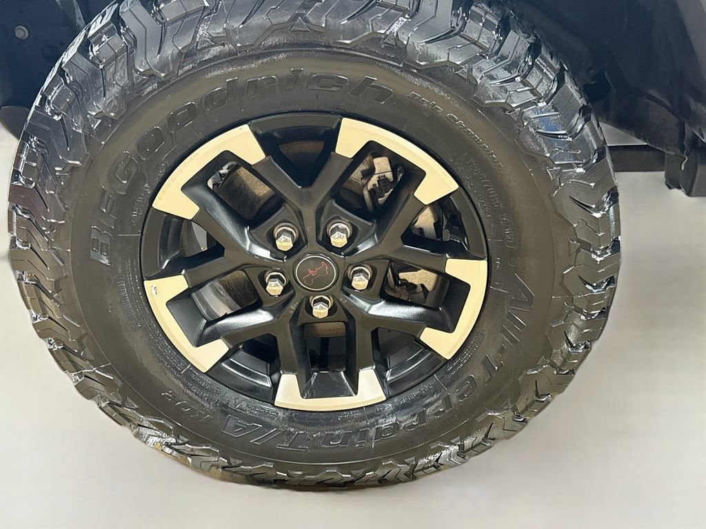Used 2025 Jeep Wrangler Unlimited Rubicon AWD/4WD image 29
