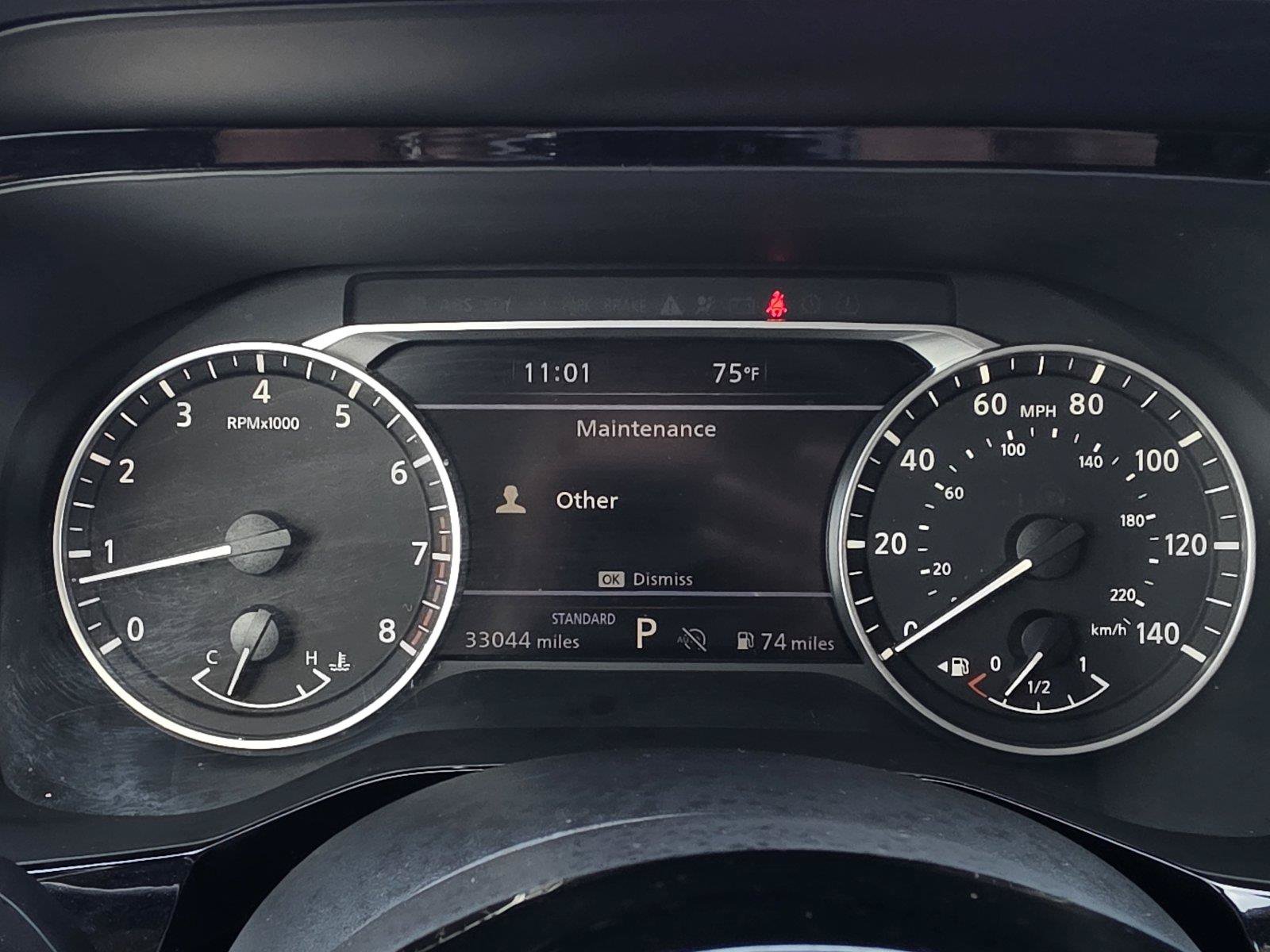 Used 2025 Nissan Pathfinder SL w/ SL Premium Package FWD image 14