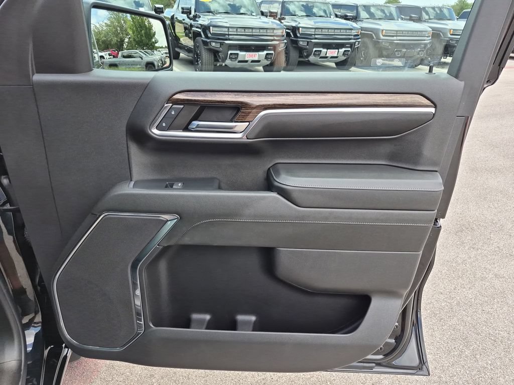 Used 2024 GMC Sierra 1500 Elevation RWD image 40
