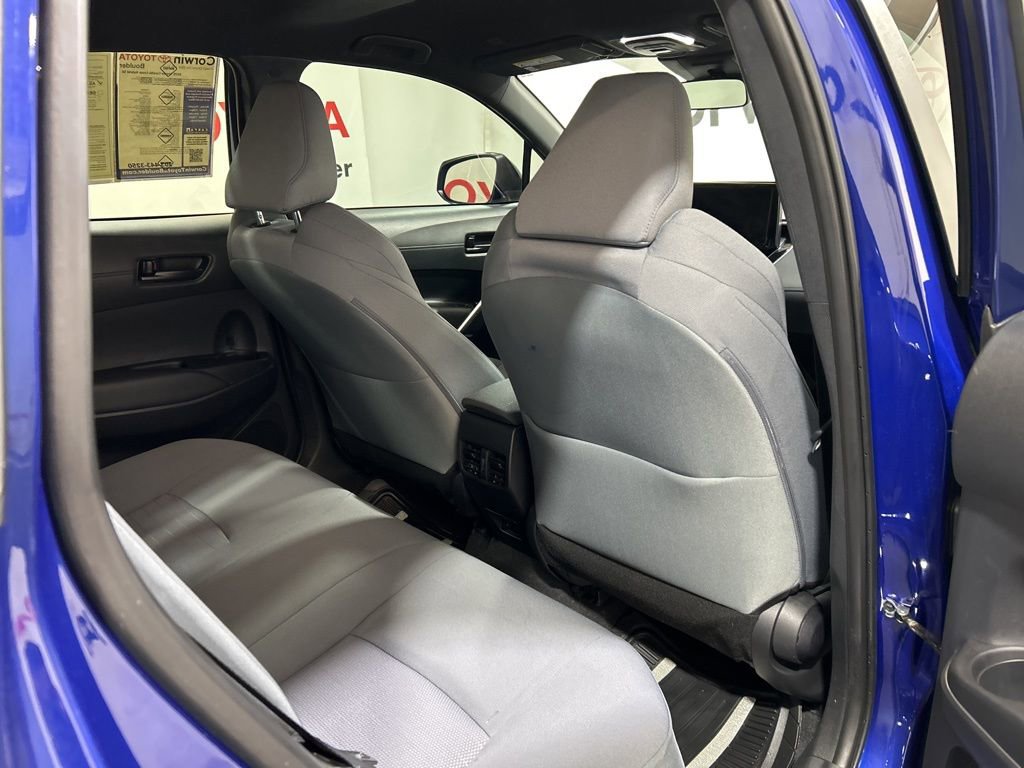 Used 2025 Toyota Corolla Cross AWD Hybrid image 15