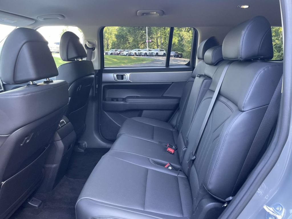 Certified 2026 Hyundai Santa Fe SEL FWD image 11