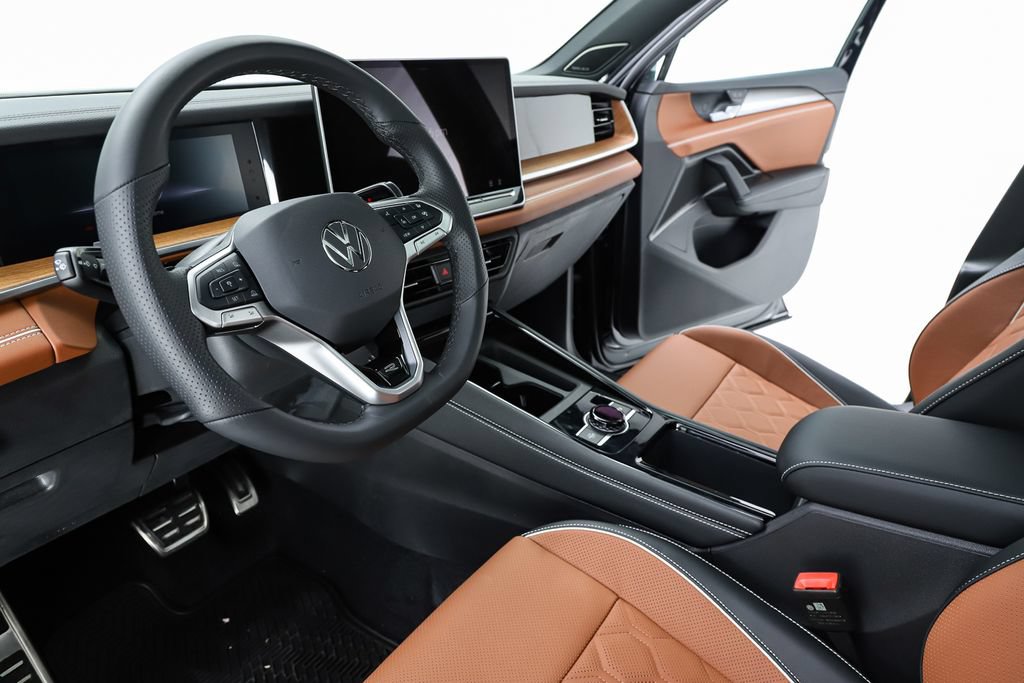 New 2026 Volkswagen Tiguan SEL R-Line AWD/4WD image 58