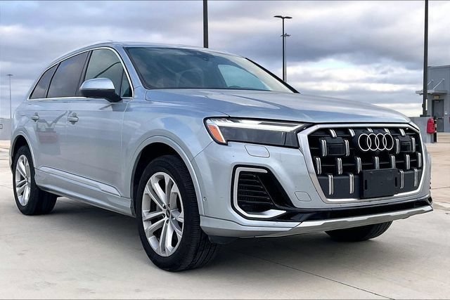 Used 2025 Audi Q7 3.0T Premium Plus AWD/4WD image 4