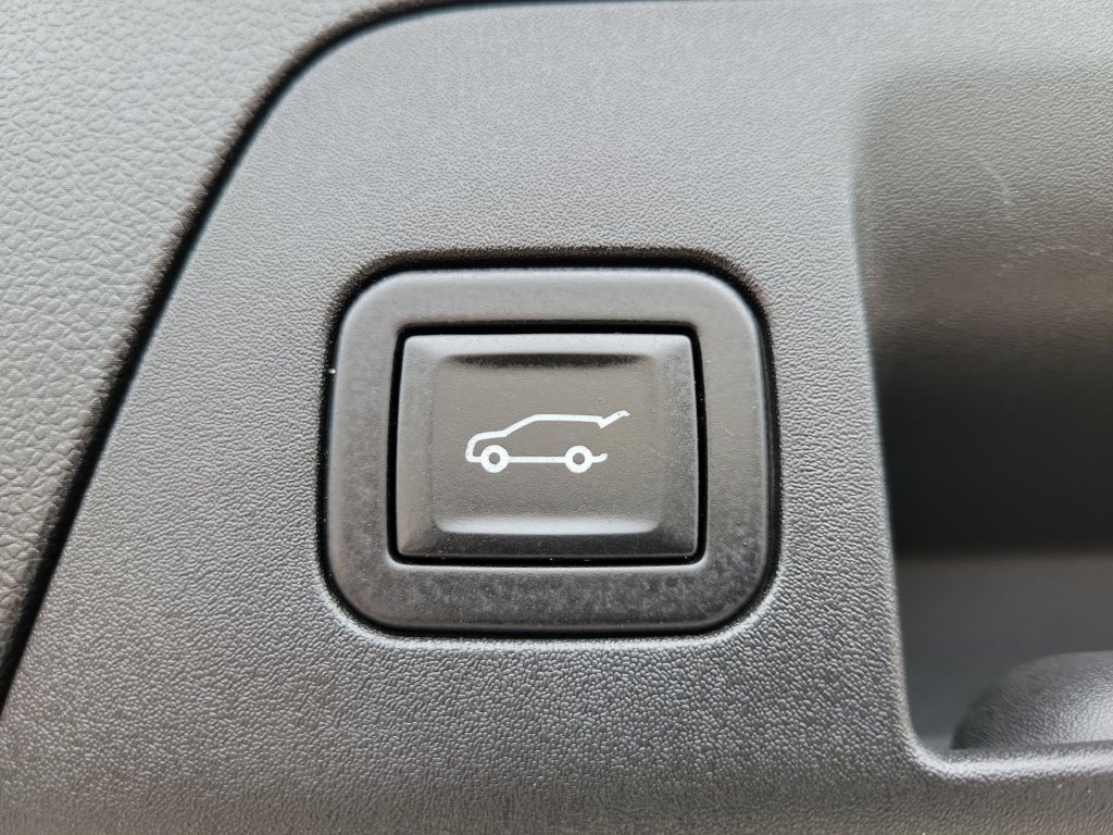 Used 2023 Buick Envision Preferred w/ Sport Touring Package AWD/4WD image 10