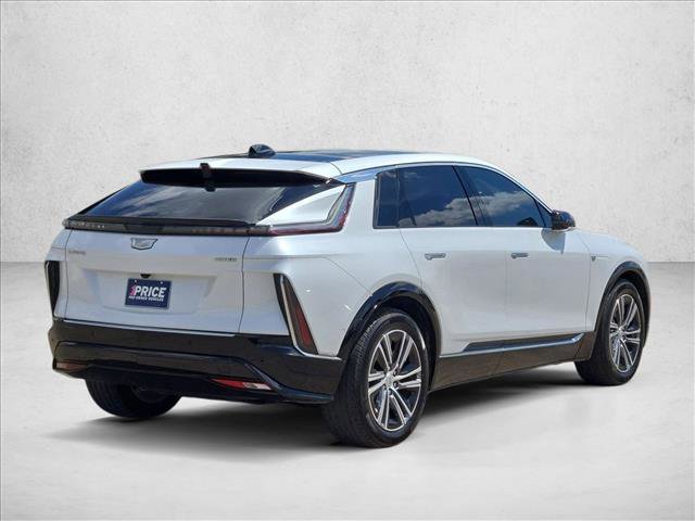 Used 2024 Cadillac Lyriq Luxury RWD image 5