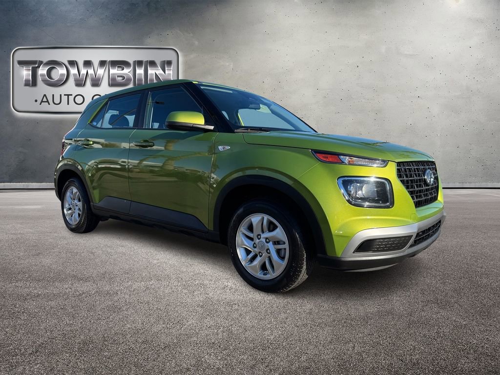 Used 2024 Hyundai Venue SE video 2